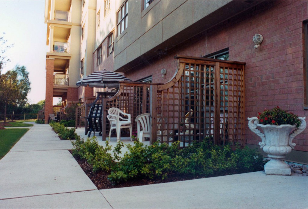 The Patios <br> Patio spaces and their privacy screens provide a sense of space and enclosure, but are fully permeable to max the socialization with those on adjacent patios or out in the gardens.